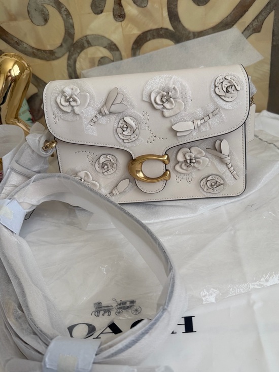 Coach Handbags - NWT Coach Chalk Off White Floral Embellishment Chain Tabby 26 Bag